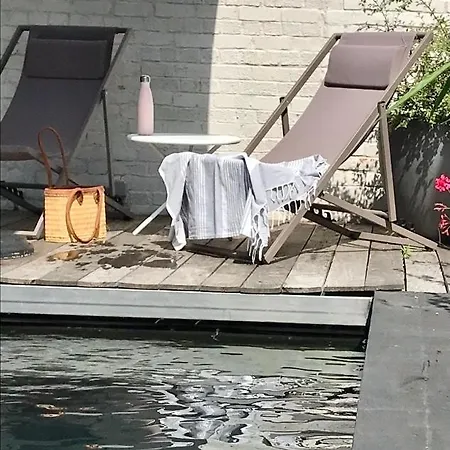 Bed & Breakfast La Ruelle 3*