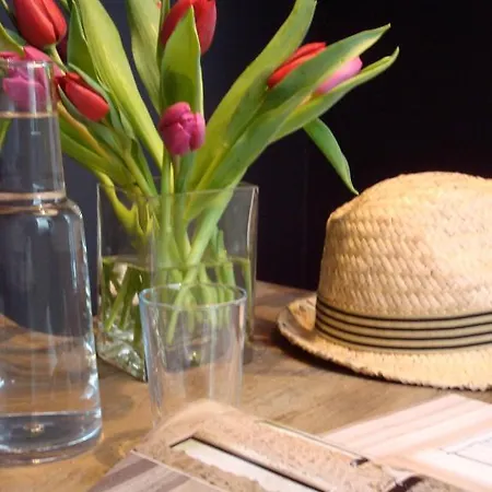 La Ruelle Bed & Breakfast 3*