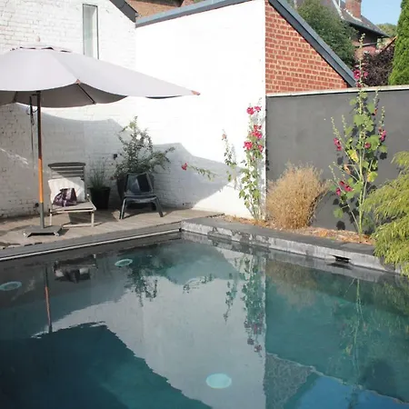 Bed & Breakfast La Ruelle 3*